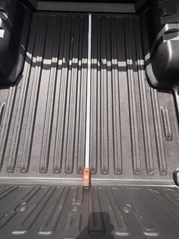 Toyota Hilux tub length measure