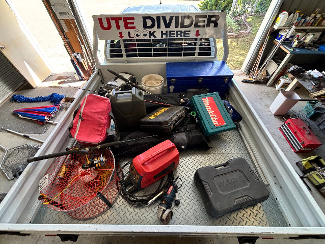 DivideUte TrayDivider messy tray